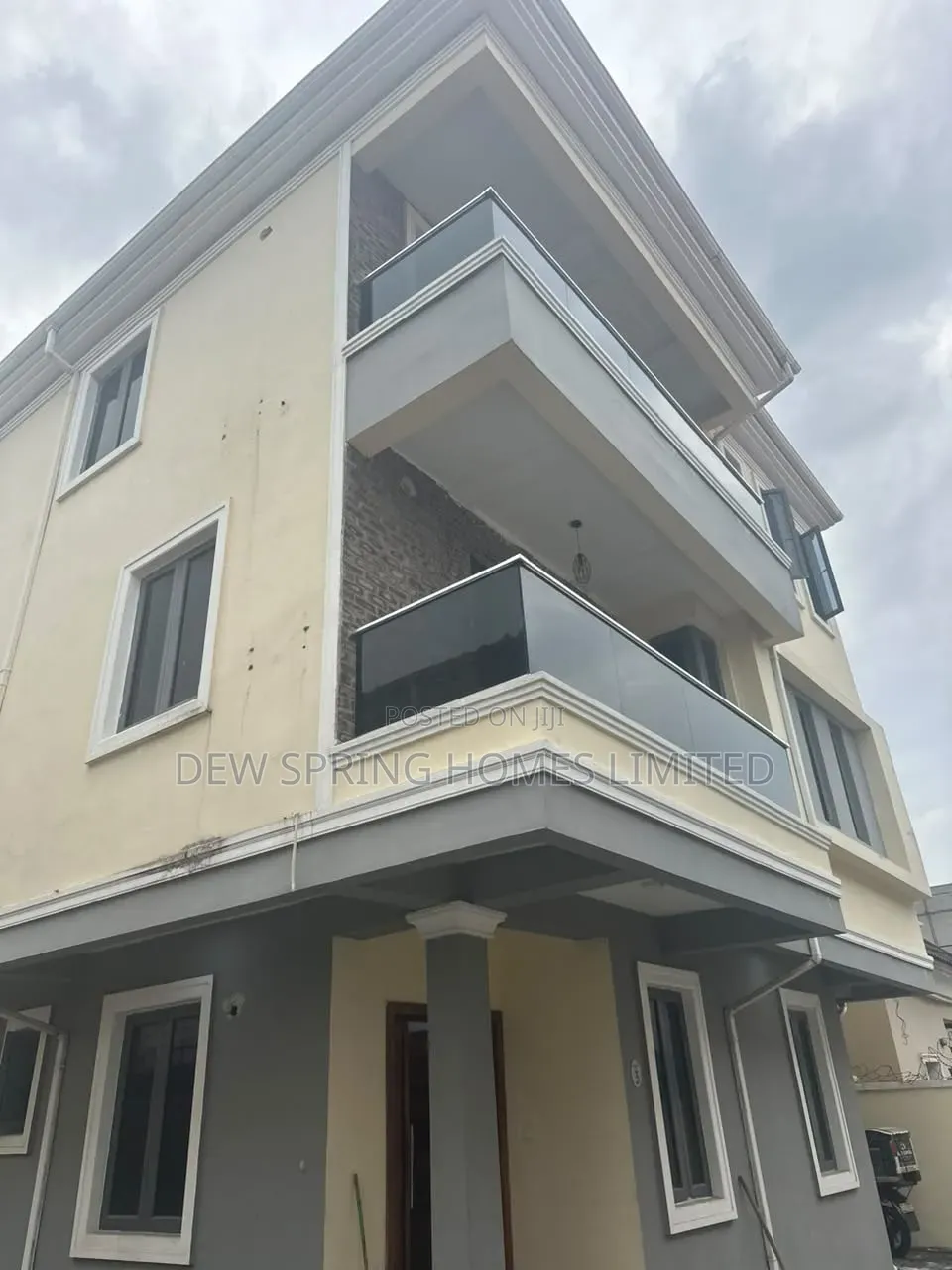 5bdrm Duplex in Salem, Ikate for rent in Ikate