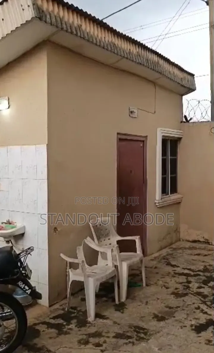 5bdrm Duplex in Good And Secure, Ipaja / Ipaja for sale in Ipaja / Ipaja