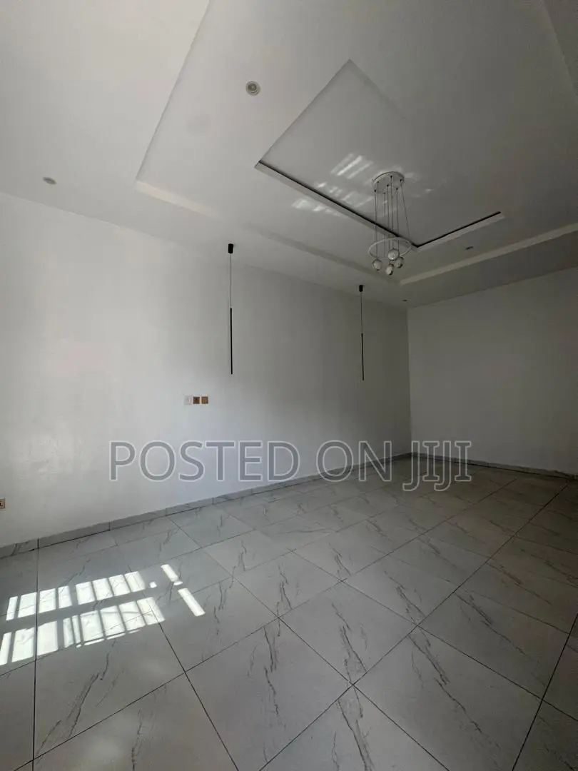 4bdrm Duplex in Before The Orchid, Lekki Phase 2 for rent in Lekki Phase 2