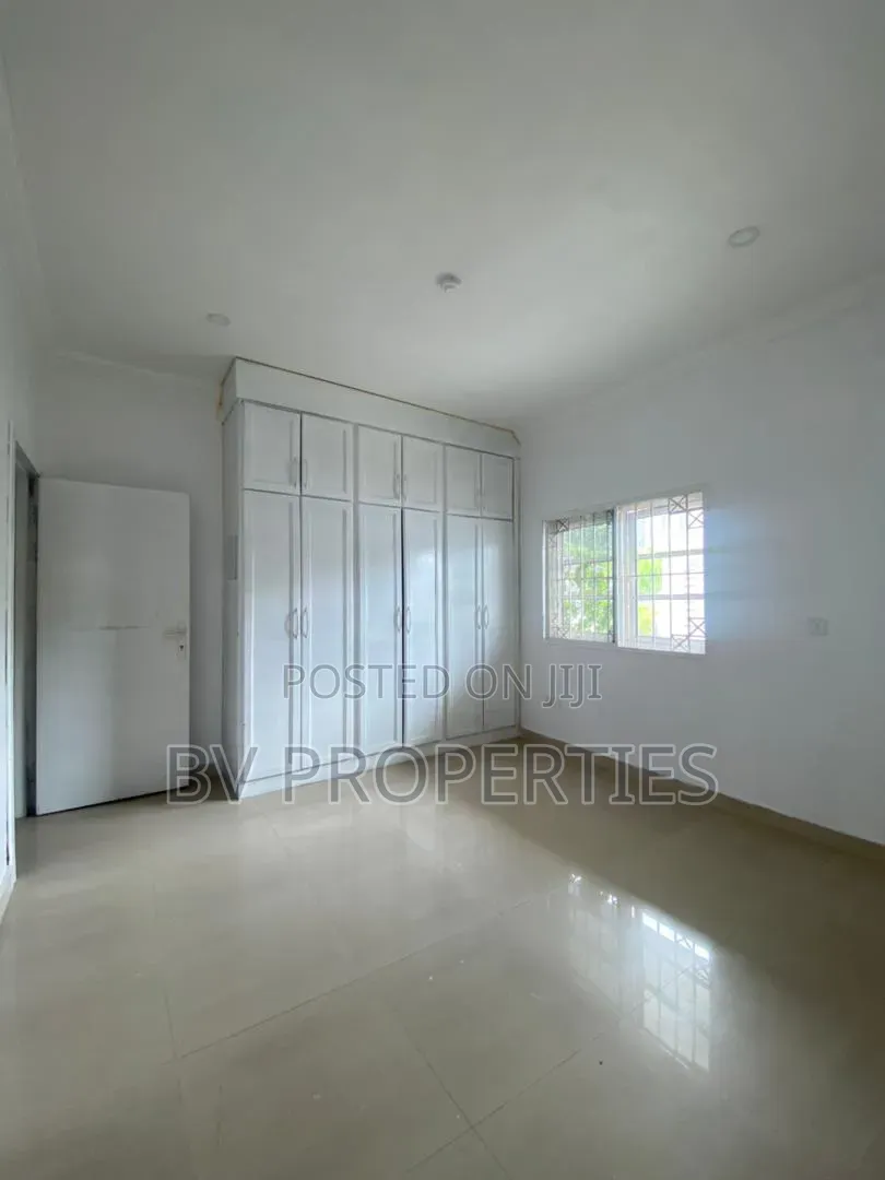 3bdrm Apartment in Lekki Phase 1 for rent in Lekki Phase 1
