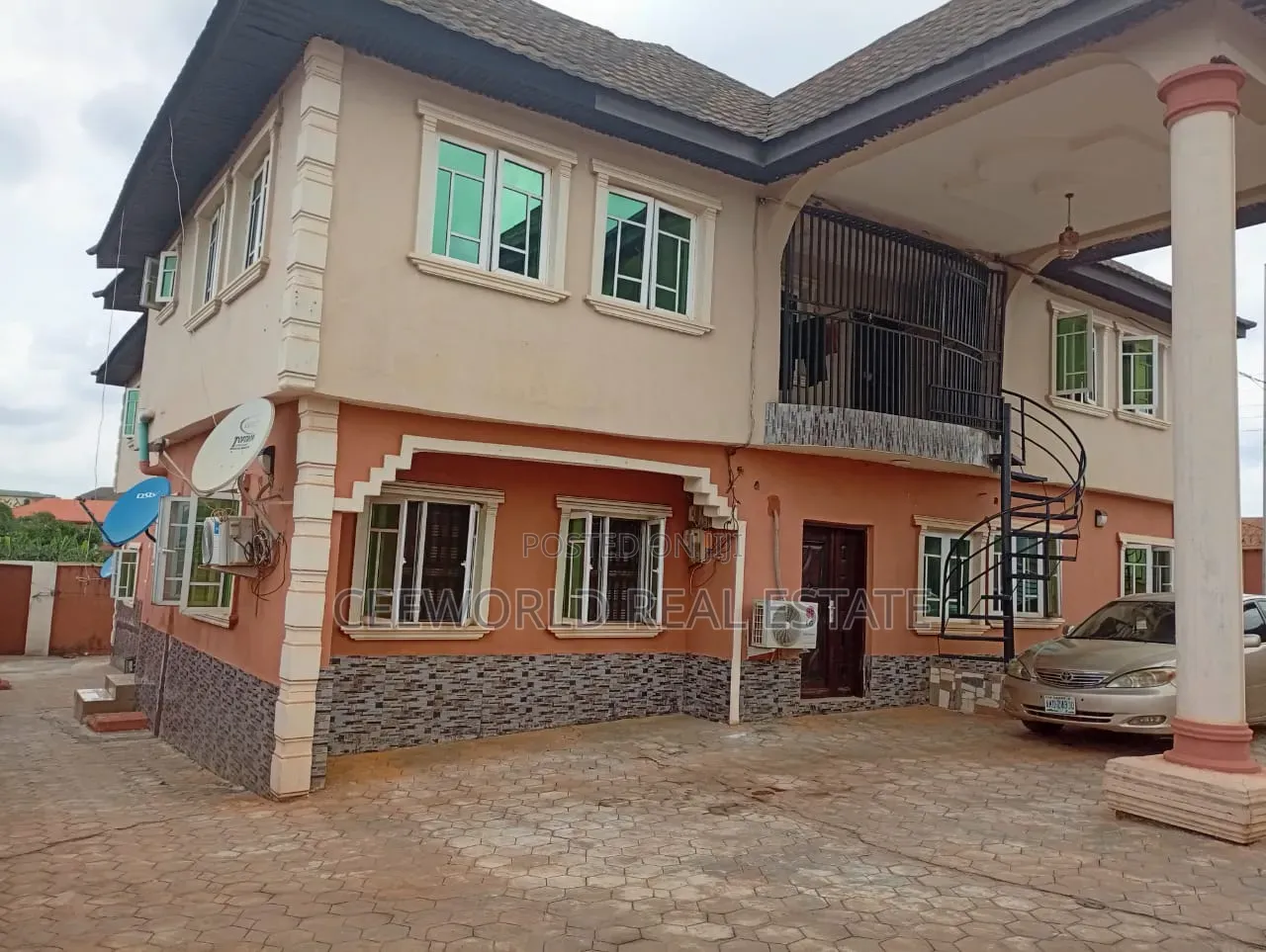 3bdrm Apartment in Isokan Estate Akobo for rent in Akobo