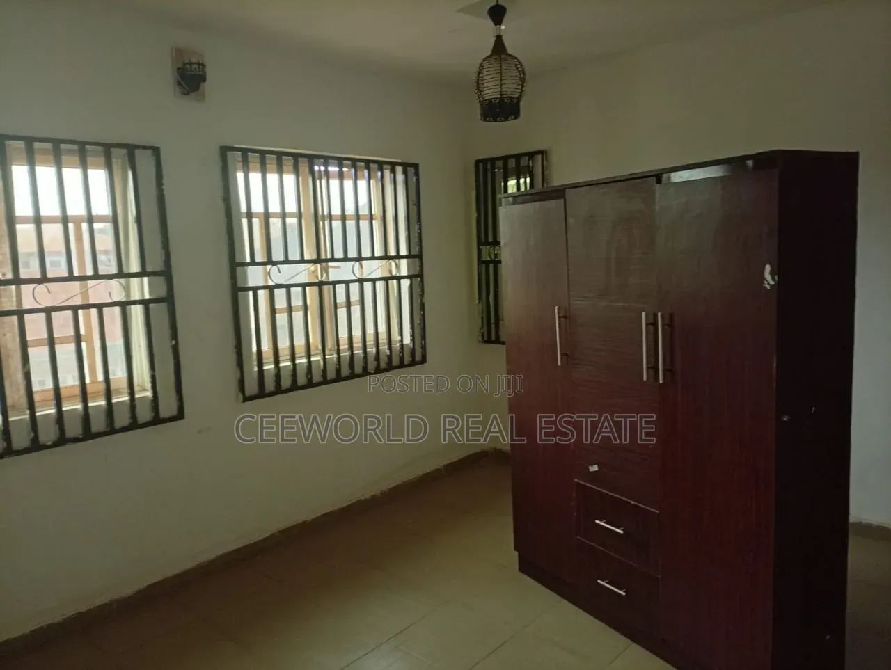 3bdrm Apartment in Isokan Estate Akobo for rent in Akobo