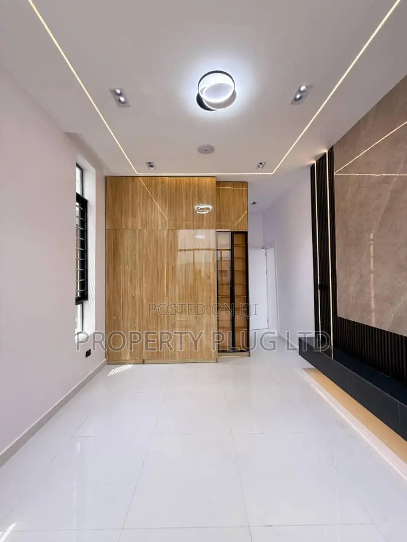 5bdrm Duplex in Lekki for sale in Lekki
