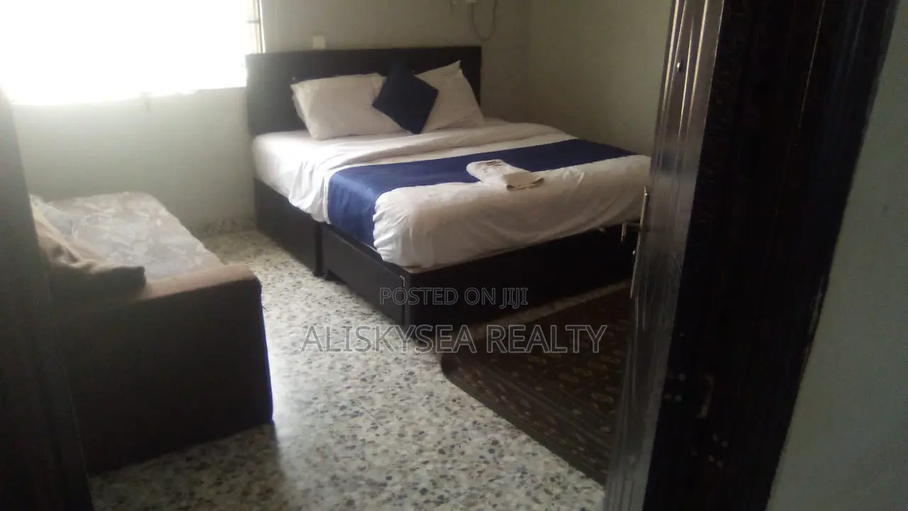 1bedroom Shortlet in Mayfair Garden Awoyaya in Awoyaya
