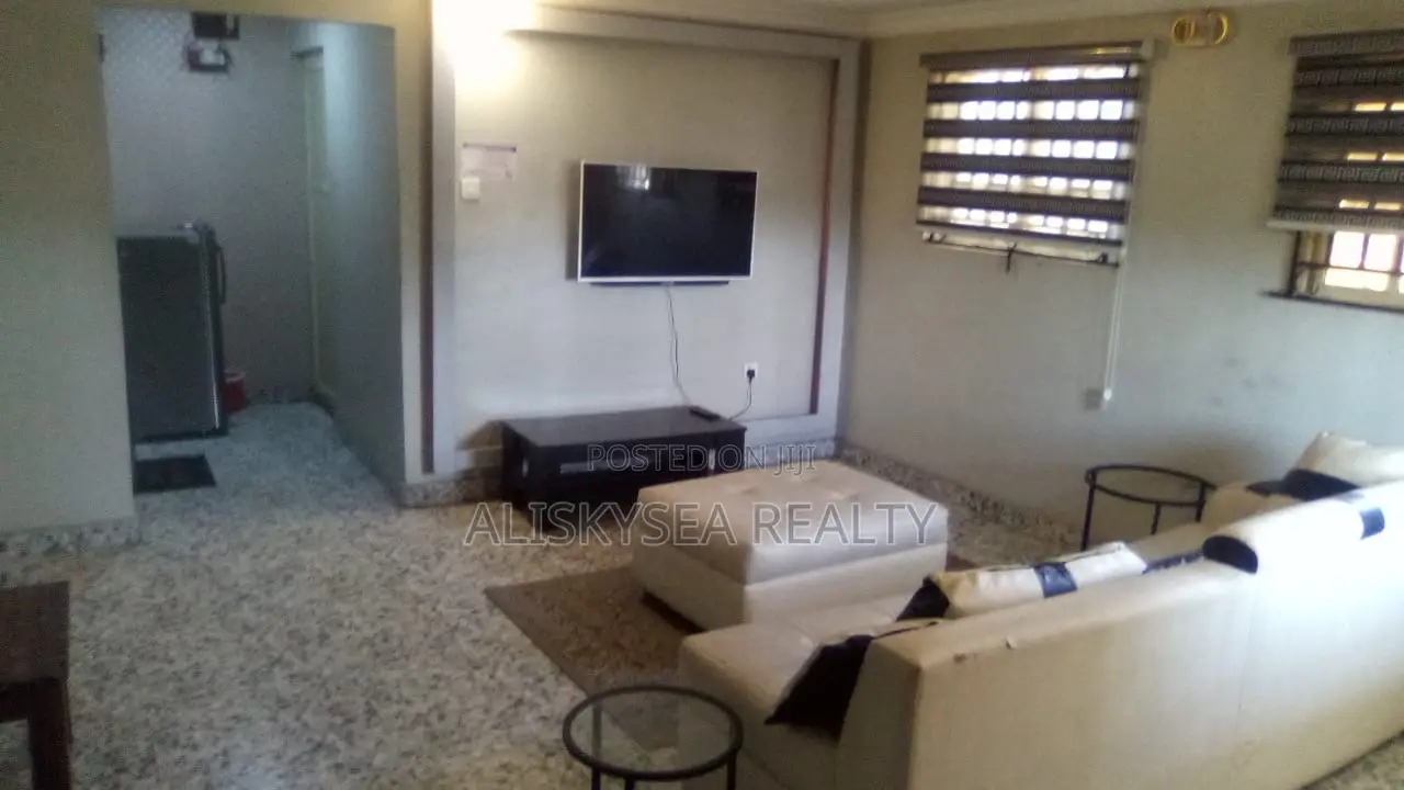 1bedroom Shortlet in Mayfair Garden Awoyaya in Awoyaya