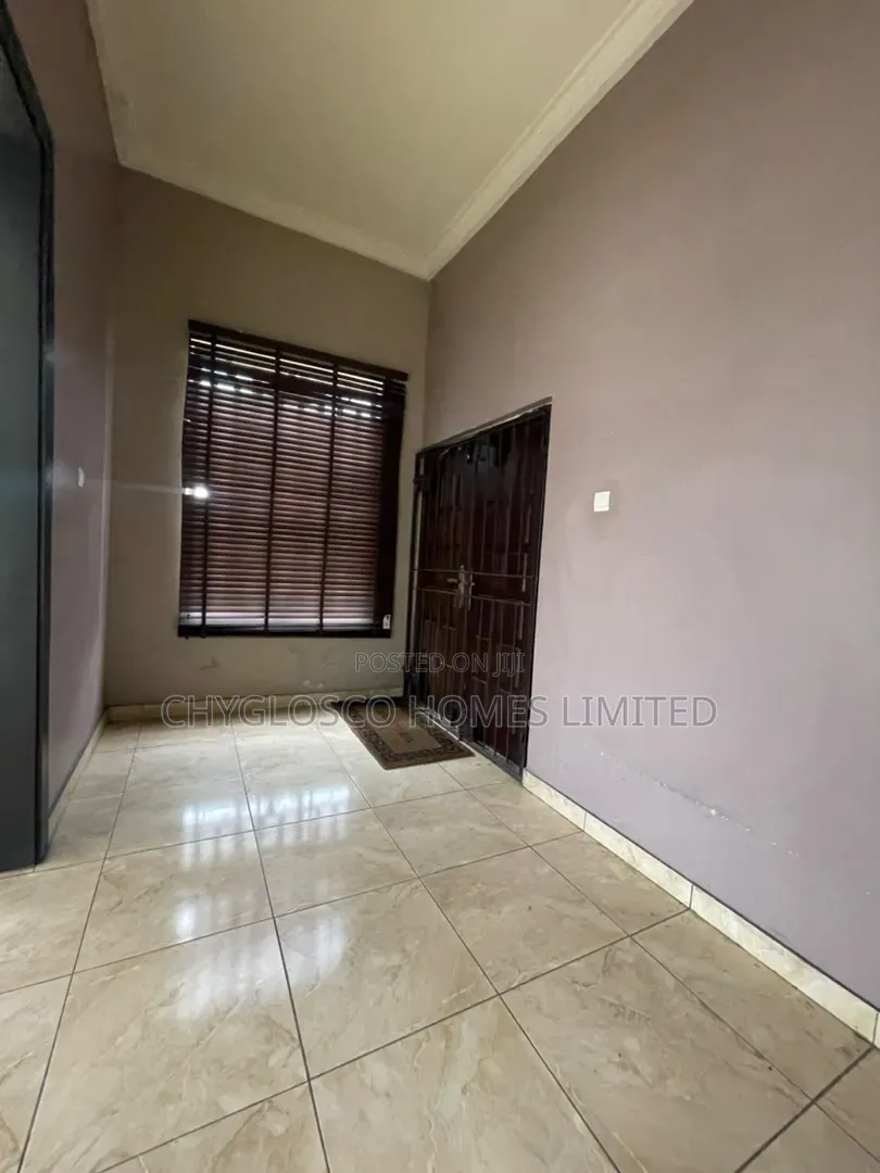 4bdrm Duplex in Rukpokwu for sale in Rukpokwu