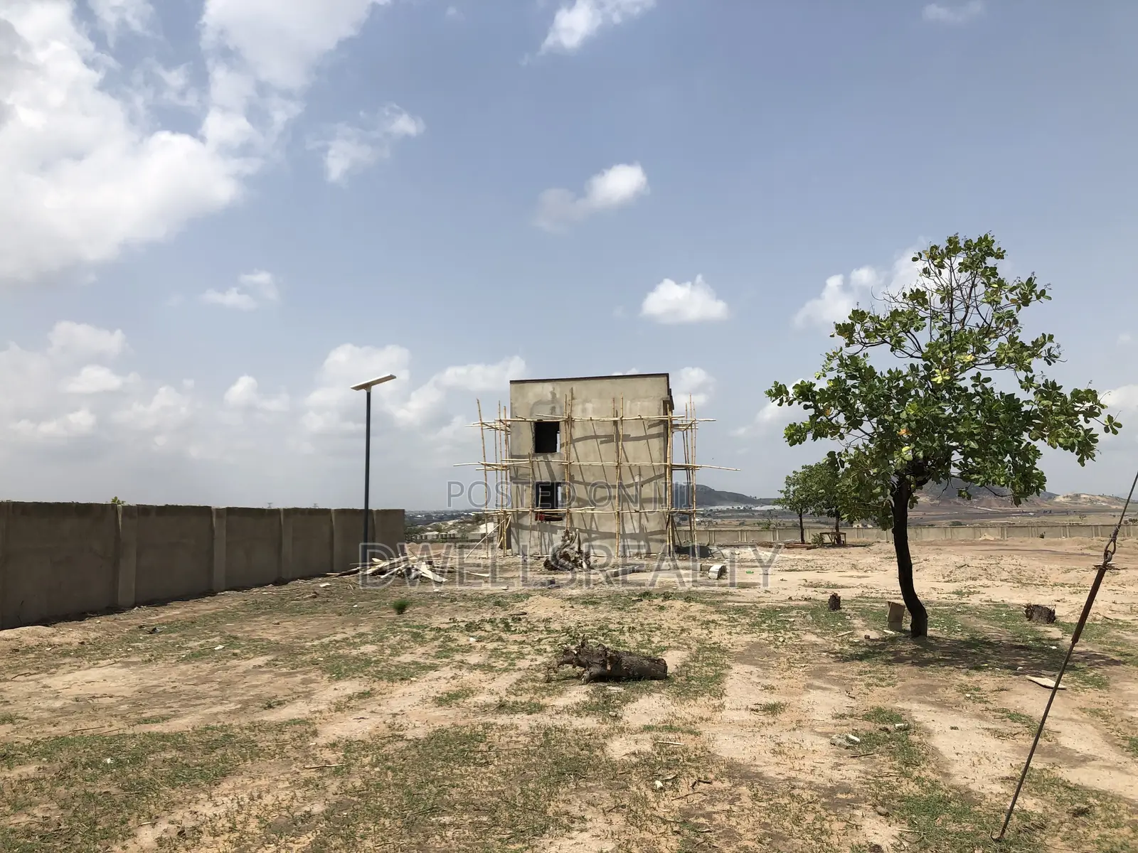 4bdrm Duplex in Peace Courts, Life Camp for sale in Life Camp