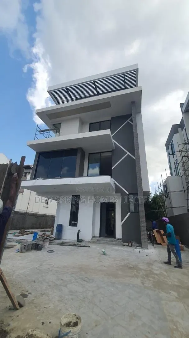 5bdrm Duplex in Banana Island for sale in Banana Island