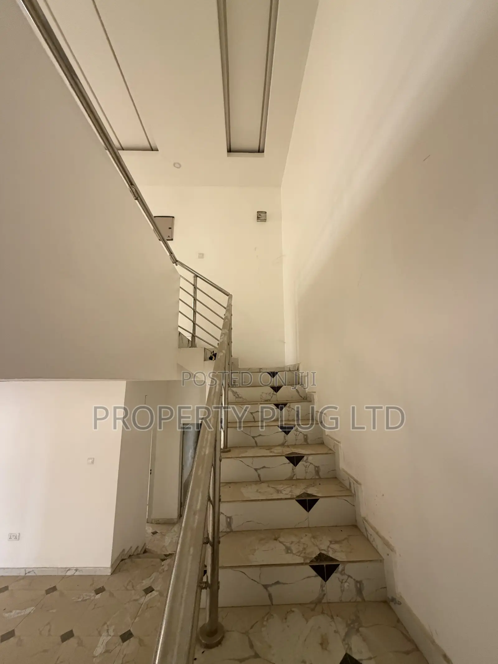 4bdrm Duplex in Idu for rent in Idu