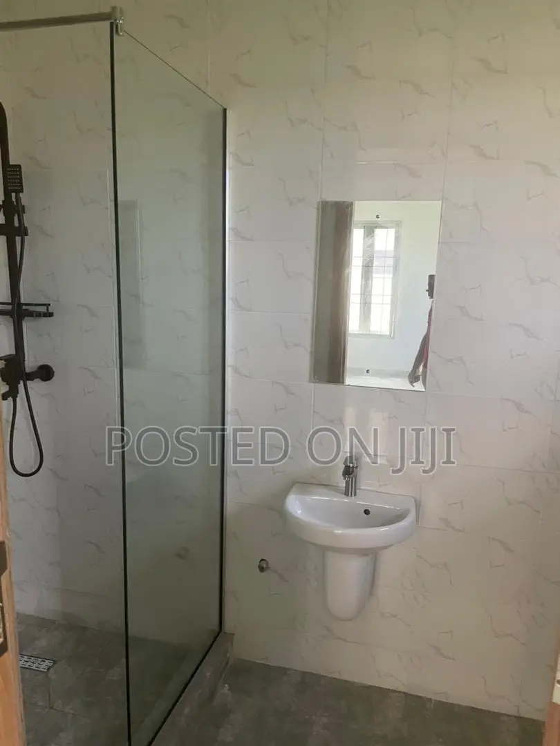 5bdrm Duplex in Northern Foreshore, Lekki Phase 2 for sale in Lekki Phase 2