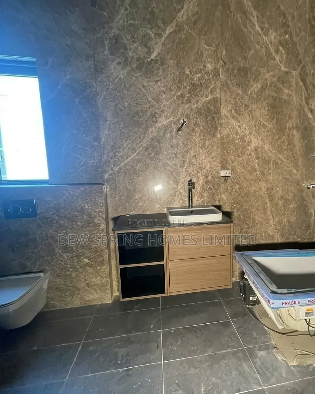 5bdrm Duplex in Banana Island for sale in Banana Island