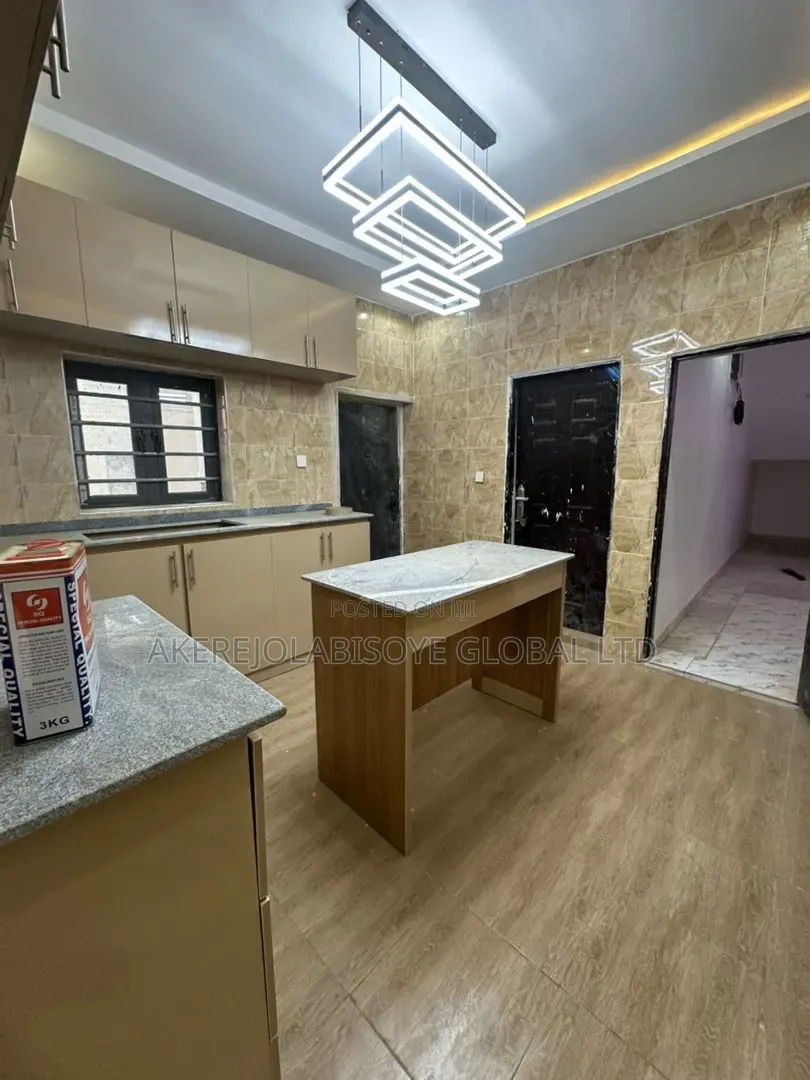 5bdrm Duplex in In An Estate, Life Camp for sale in Life Camp