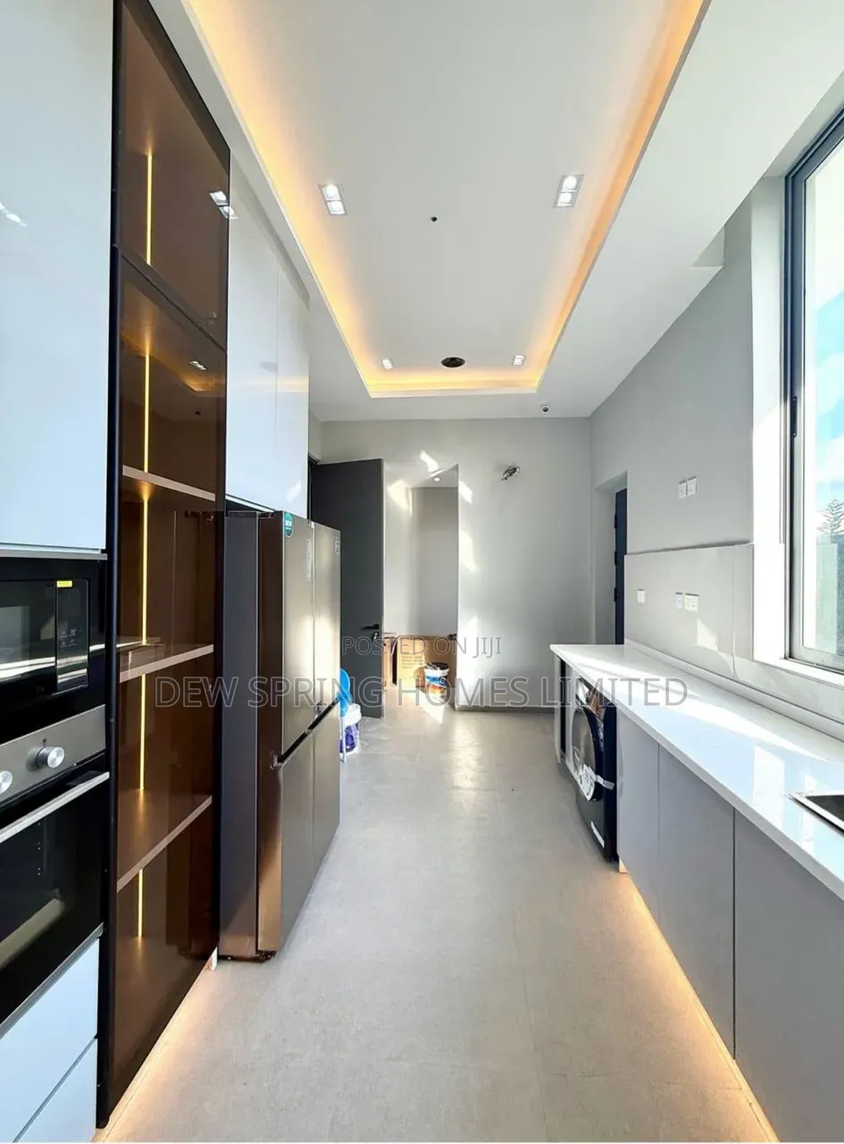 5bdrm Duplex in Ikoyi for sale in Old Ikoyi