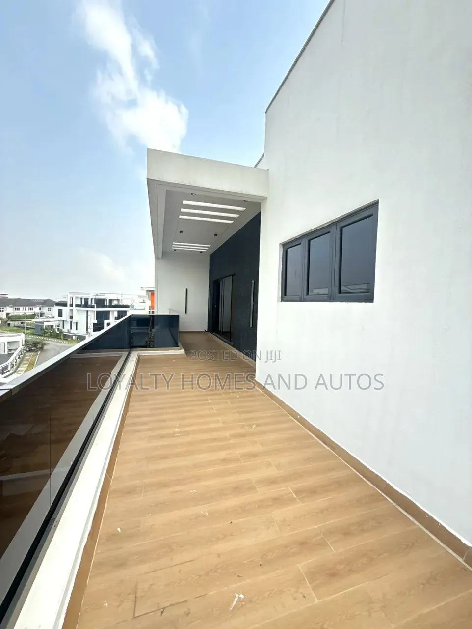 5bdrm Duplex in Osapa london for sale in Osapa london