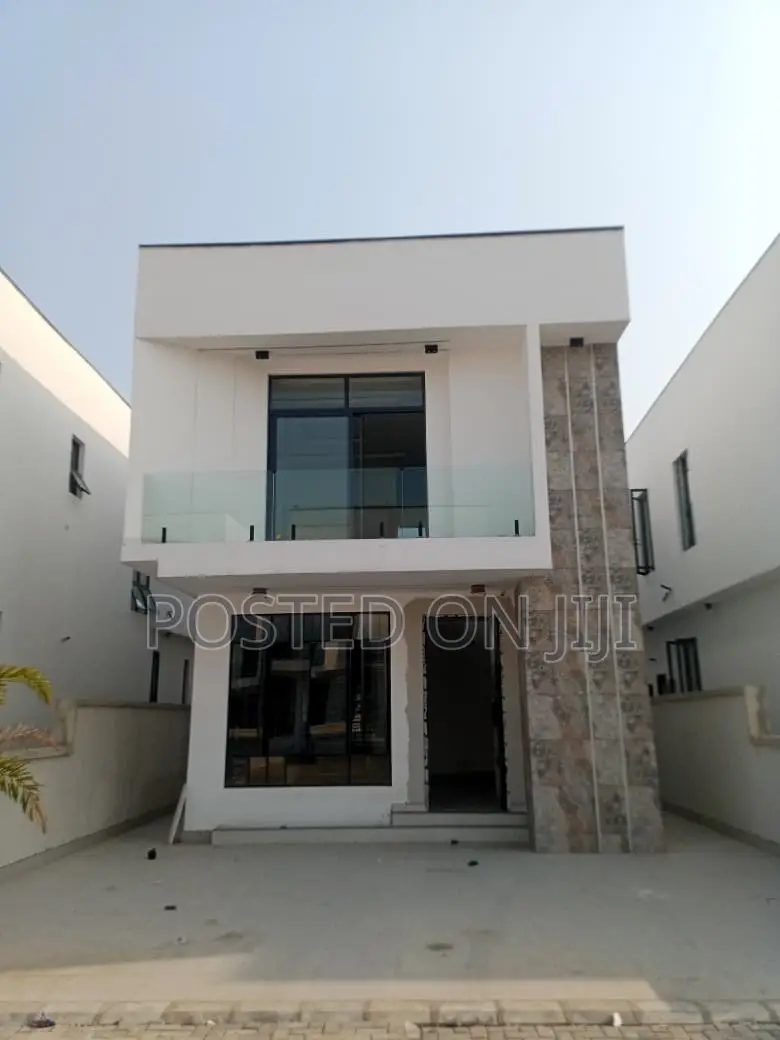 4bdrm Duplex in Orchard Before The, Lekki Phase 2 for sale in Lekki Phase 2
