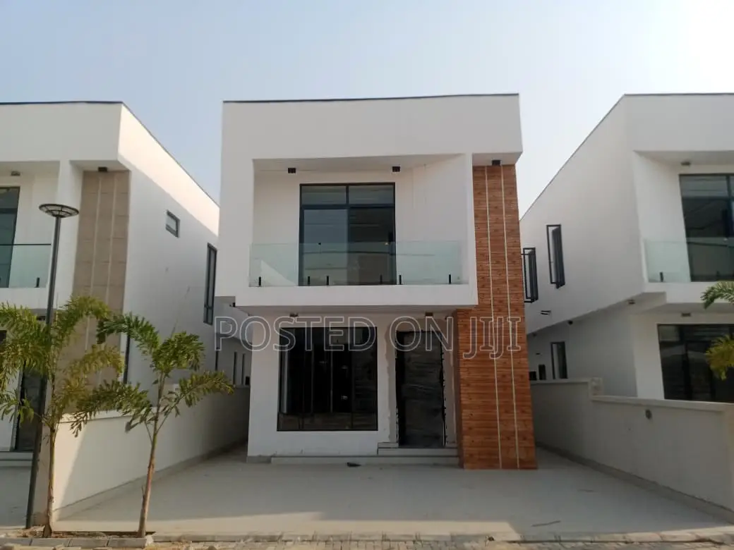 4bdrm Duplex in Orchard Before The, Lekki Phase 2 for sale in Lekki Phase 2