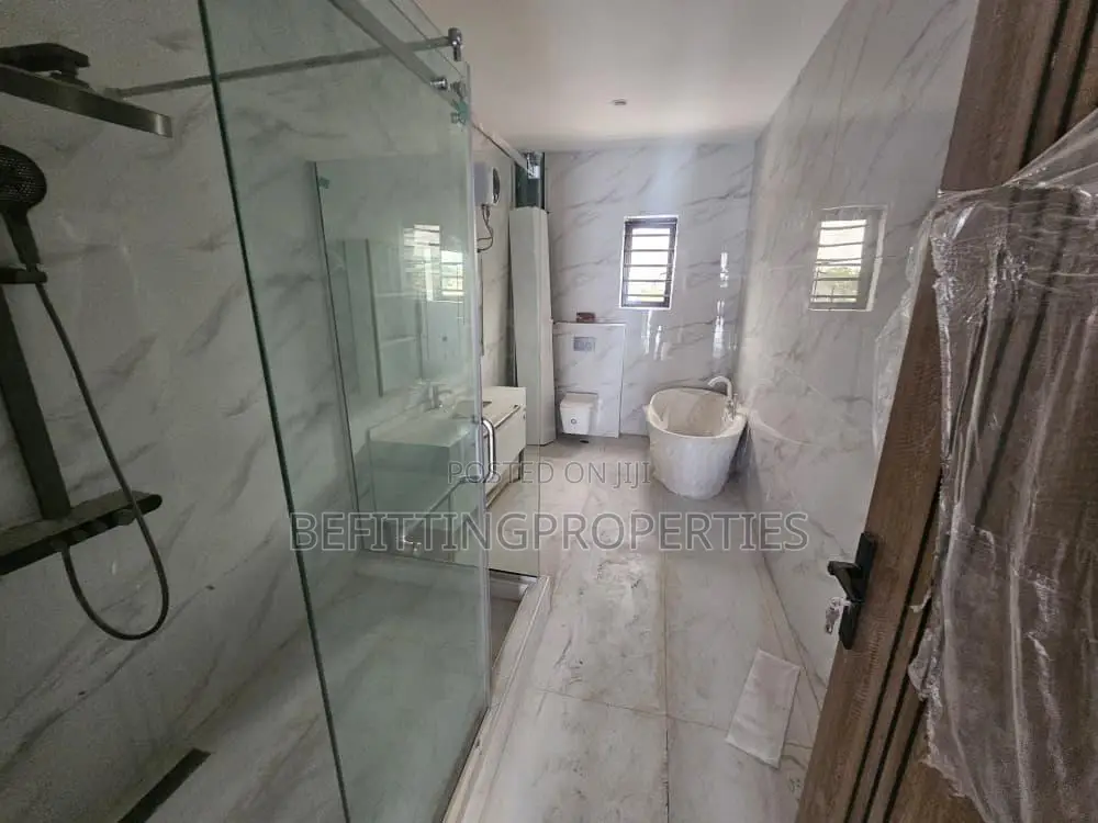 3bdrm Apartment in Ikeja for sale in Ikeja