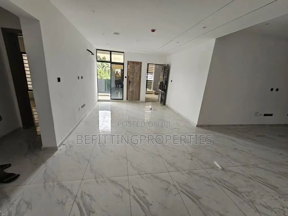 3bdrm Apartment in Ikeja for sale in Ikeja