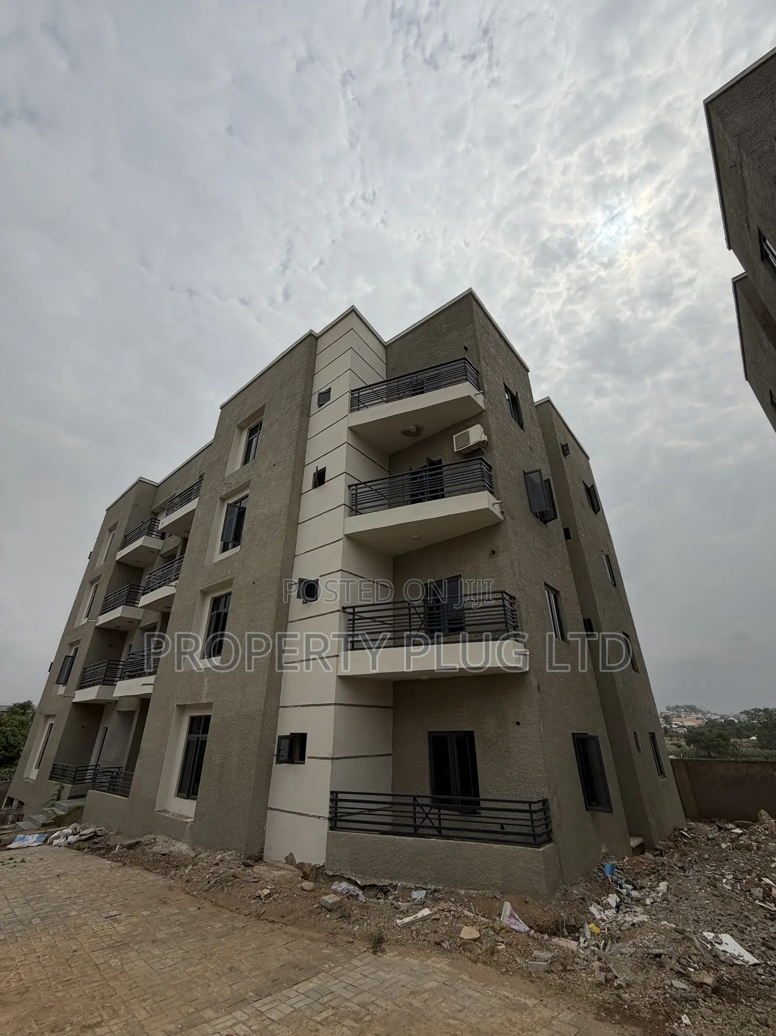 3bdrm Apartment in Idu for sale in Idu