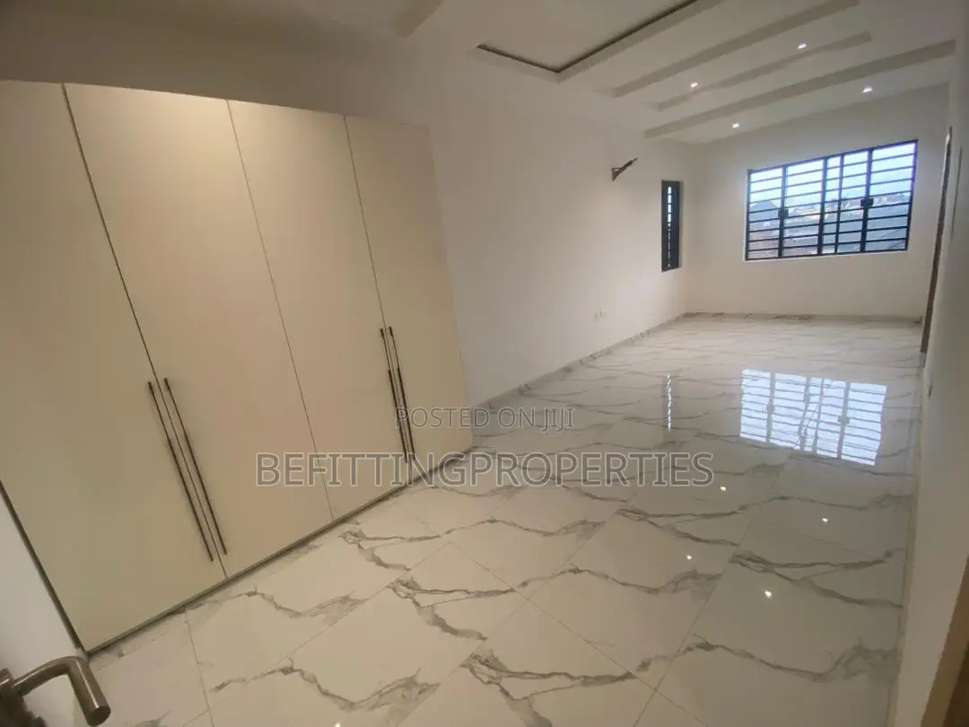 4bdrm Duplex in Ikeja for sale in Ikeja