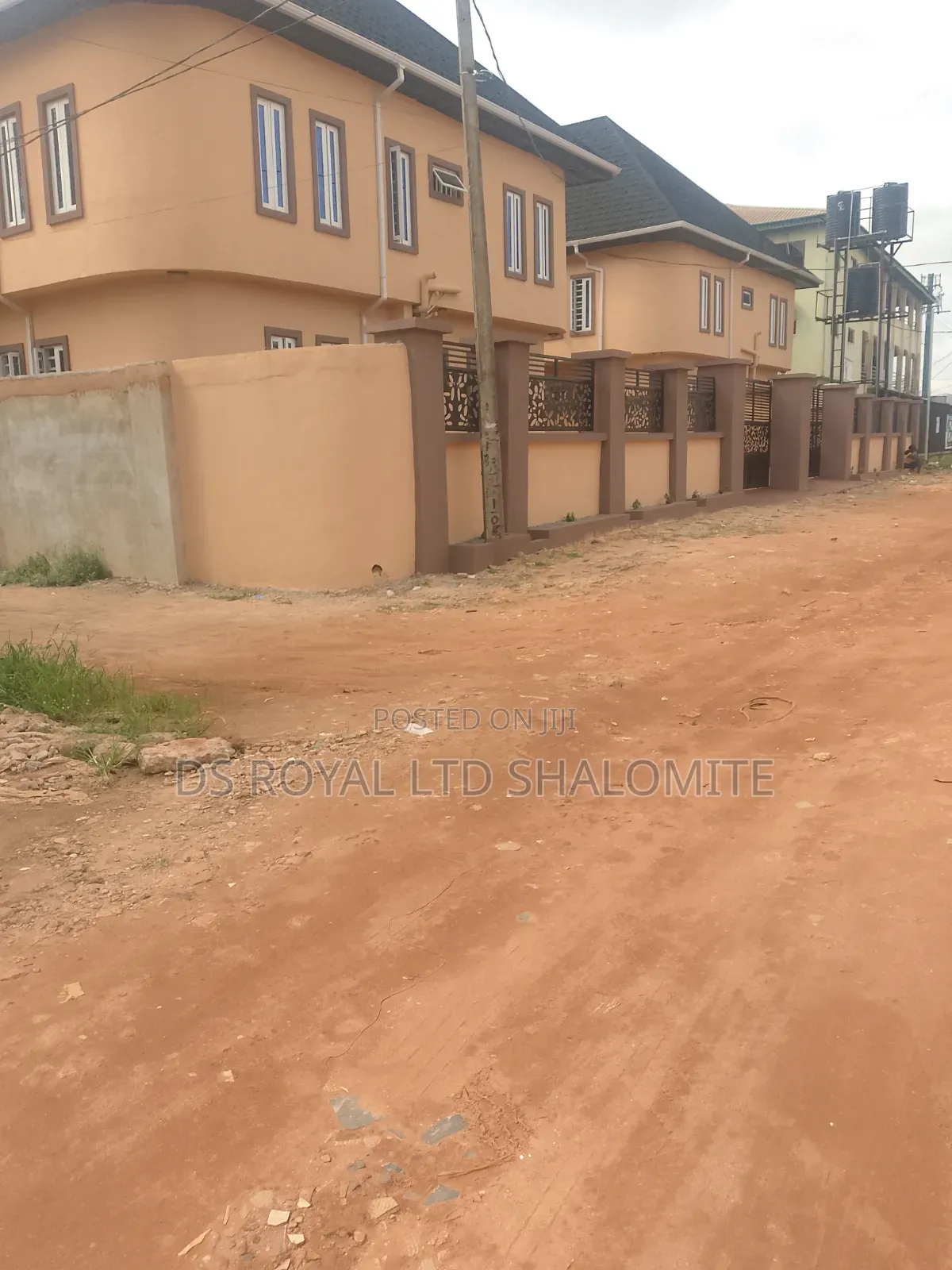 3bdrm Block of Flats in Benin City for sale in Benin City