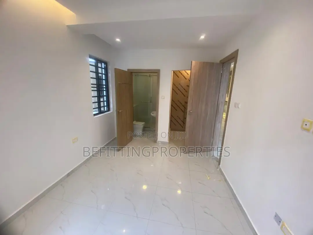 4bdrm Duplex in Ikeja for sale in Ikeja
