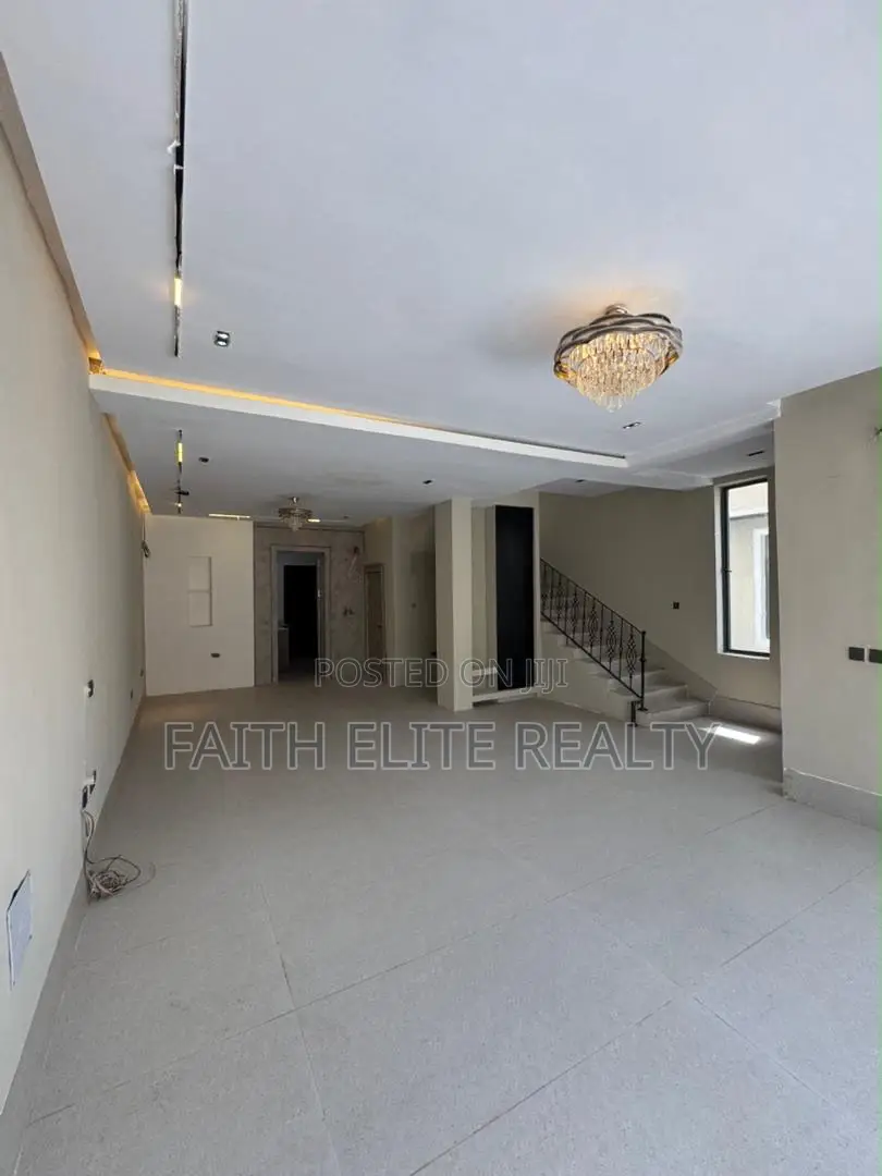 4bdrm Duplex in Ikoyi for sale in Ikoyi S.W