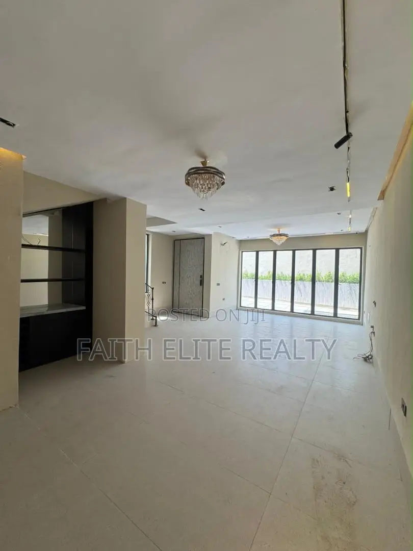 4bdrm Duplex in Ikoyi for sale in Ikoyi S.W