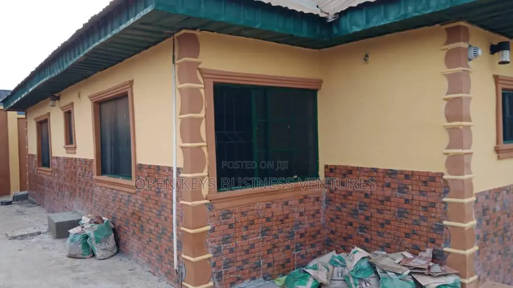 3bdrm Bungalow in Olorunda Abaa, Akobo for sale in Akobo
