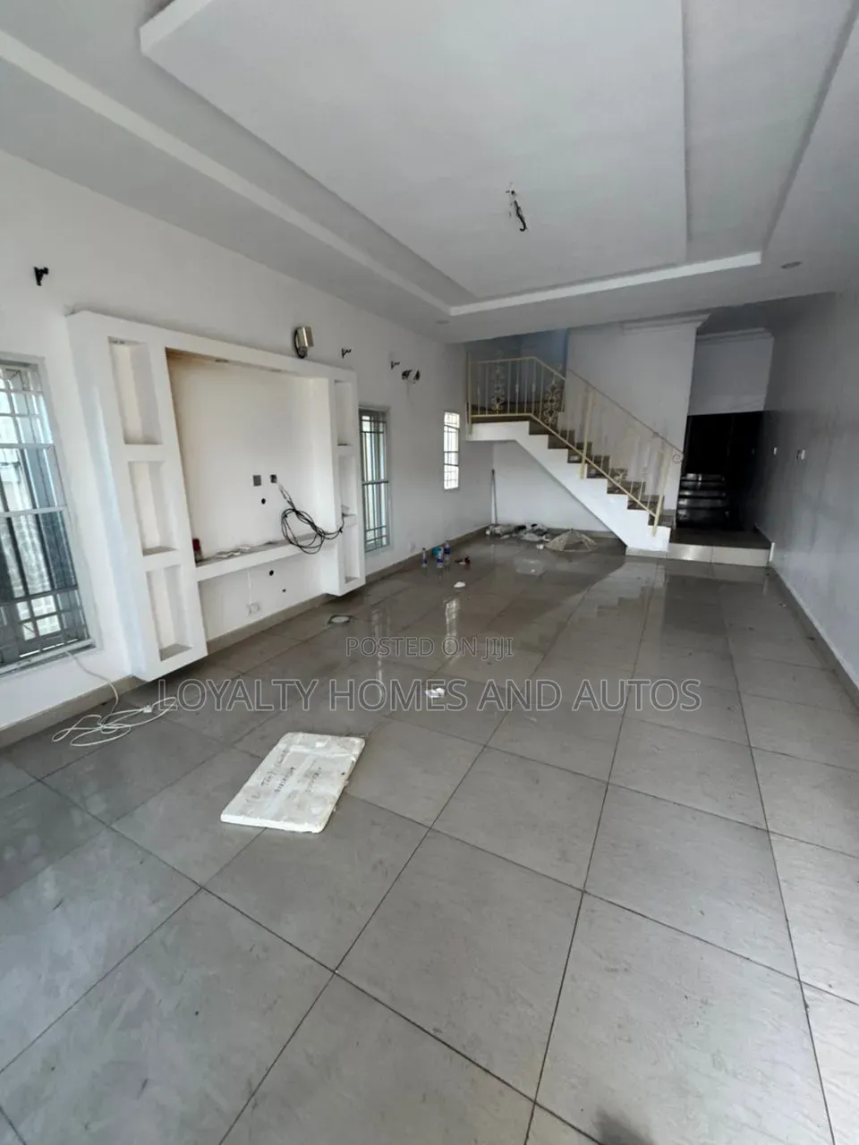 4bdrm Duplex in Allen Avenue for rent in Allen Avenue
