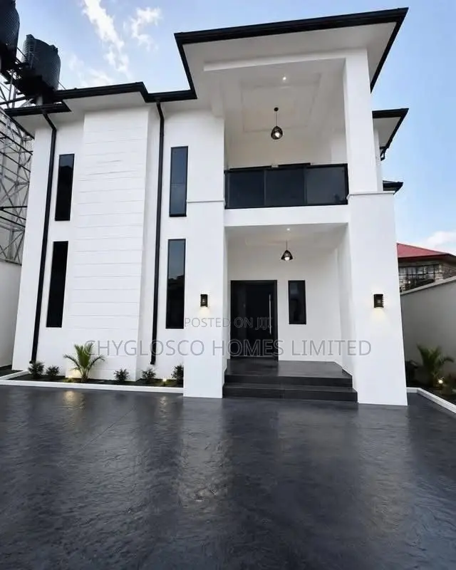 Furnished 3bdrm Duplex in Rumueme for sale in Rumueme