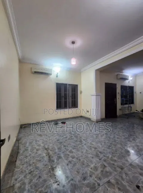 3bdrm Apartment in Yaba for rent in Sabo / Yaba