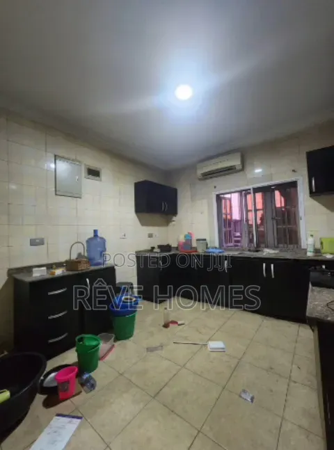 3bdrm Apartment in Yaba for rent in Sabo / Yaba