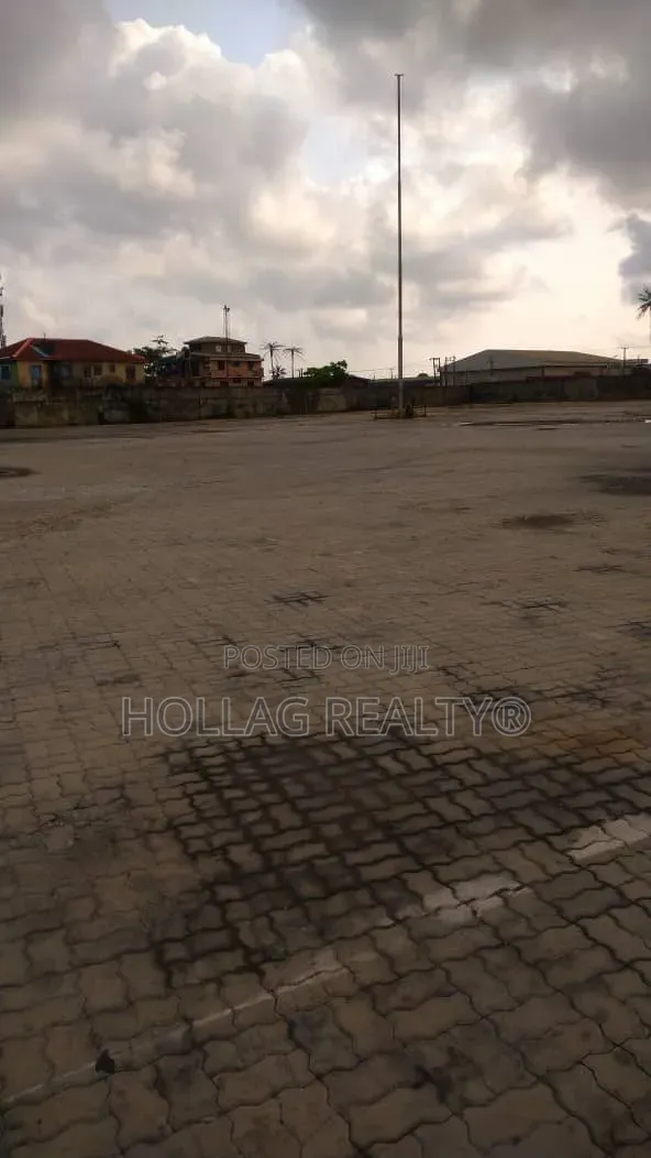 Industrial Land With Warehouse and Office Space in Satellite Town