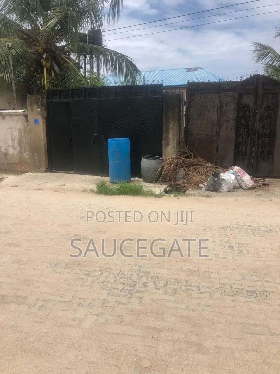 2bdrm Block of Flats in Satellite Town for sale in Satellite Town