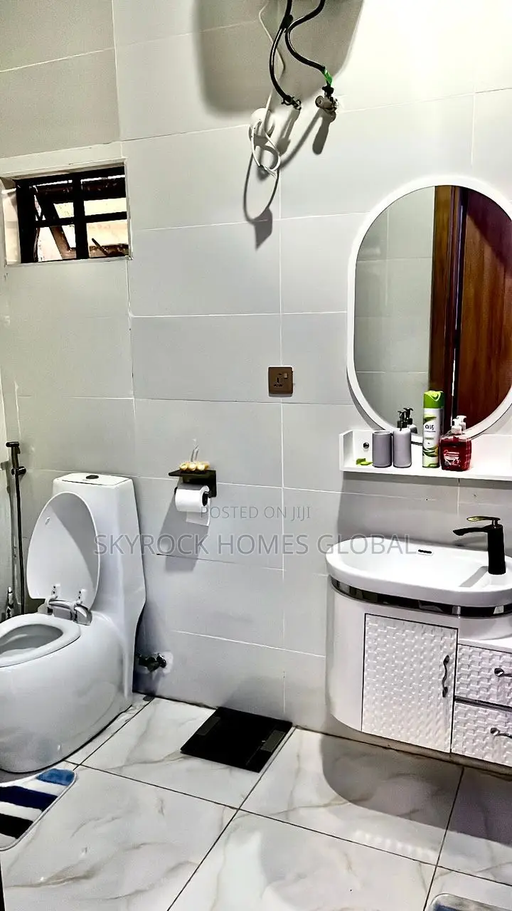 Furnished 2bdrm Block of Flats in Igbo-efon for sale in Igbo-efon