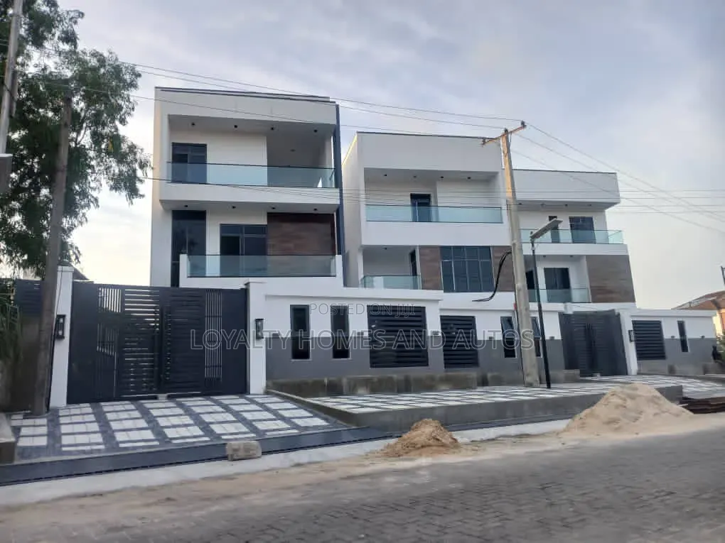 6bdrm House in Lekki Phase 1 for sale in Lekki Phase 1