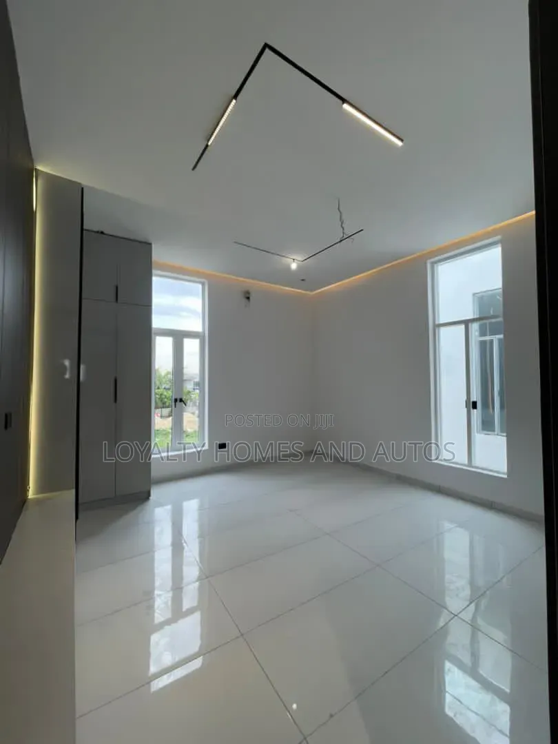 6bdrm House in Lekki Phase 1 for sale in Lekki Phase 1