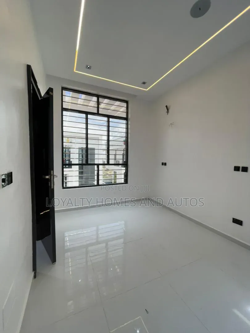 6bdrm House in Lekki Phase 1 for sale in Lekki Phase 1