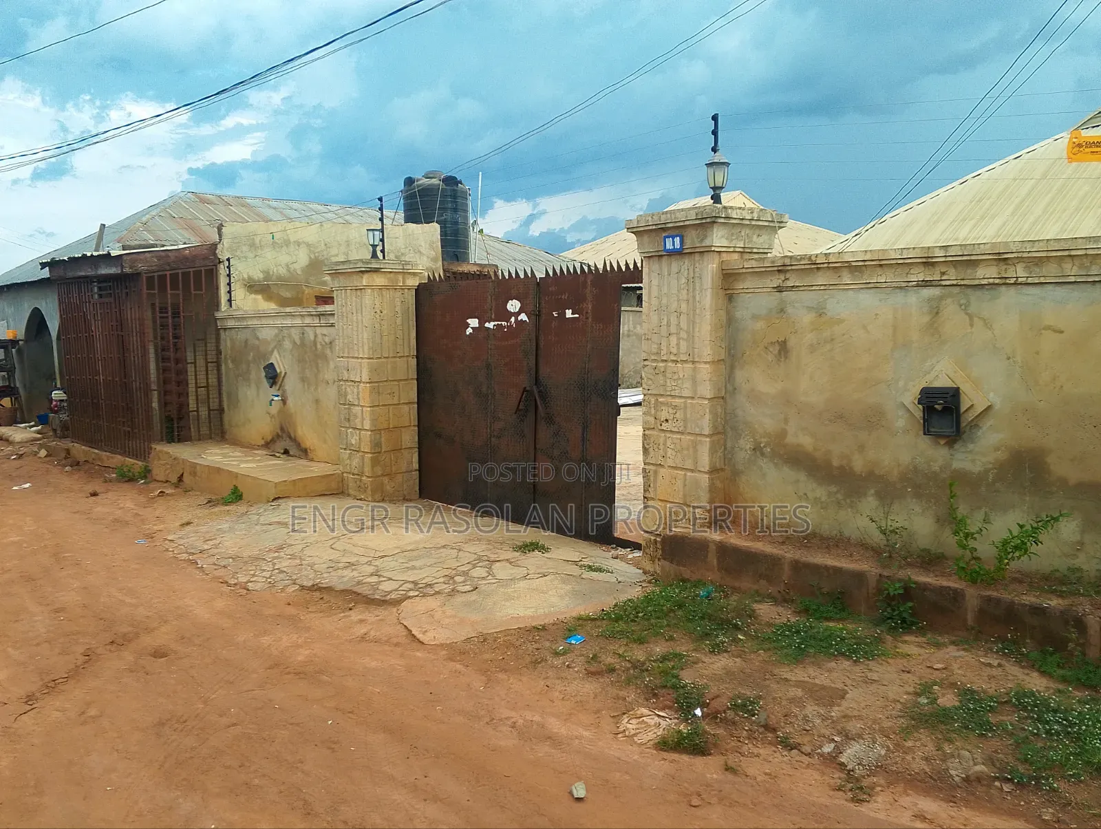 Furnished 3bdrm Block of Flats in Ganmo, Ifelodun-Kwara for sale in Ifelodun-Kwara