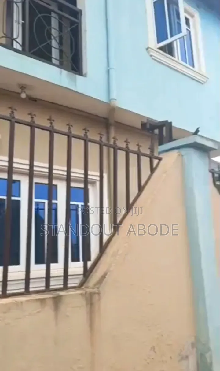 3bdrm Duplex in Good Location, Iyana Ipaja for sale in Iyana Ipaja