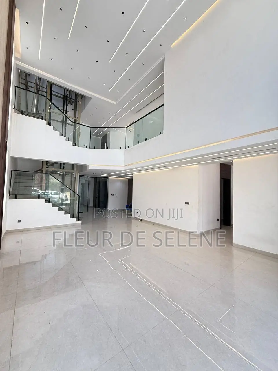 6bdrm Duplex in Lekki Phase 1 for sale in Lekki Phase 1