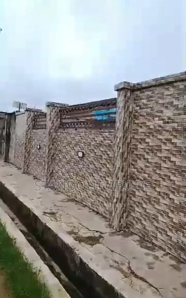 3bdrm Bungalow in Good Location, Meiran for sale in Meiran