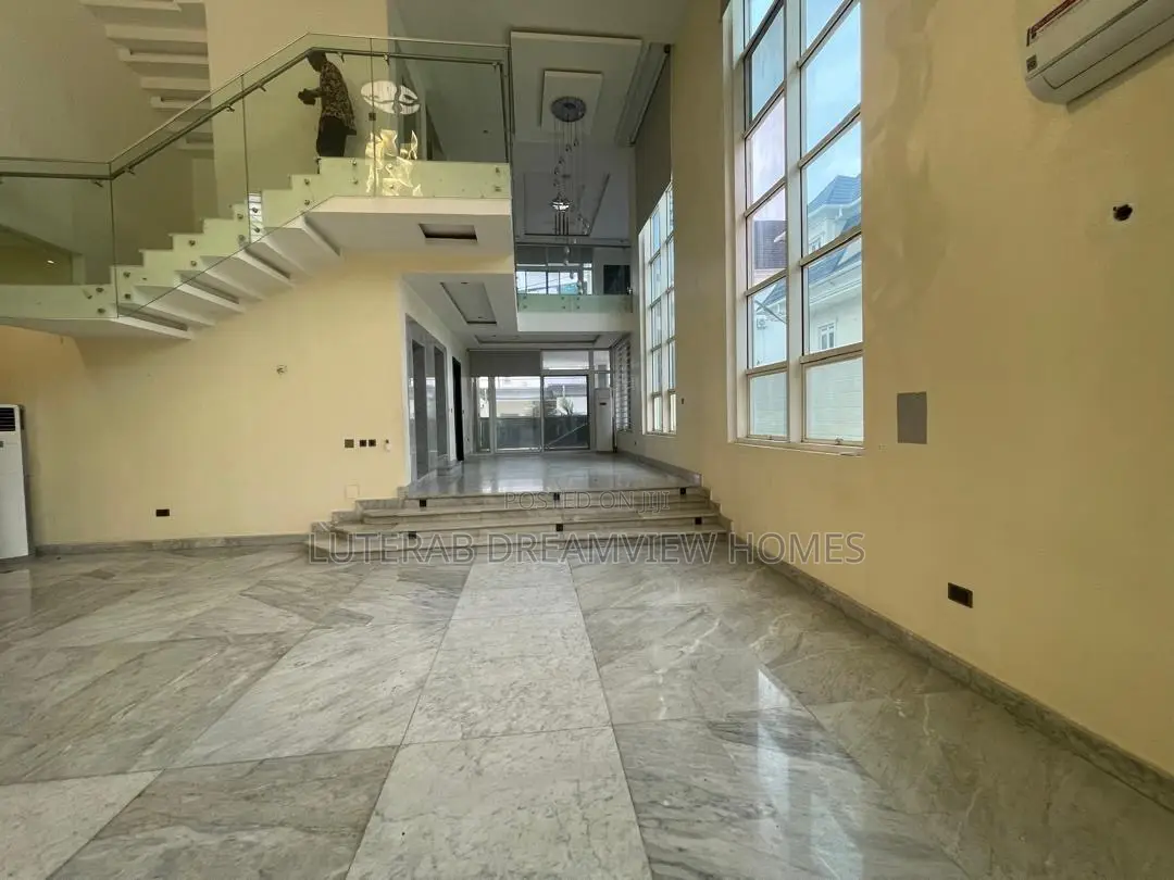 5bdrm Duplex in High Brow Guzape for rent in Guzape District