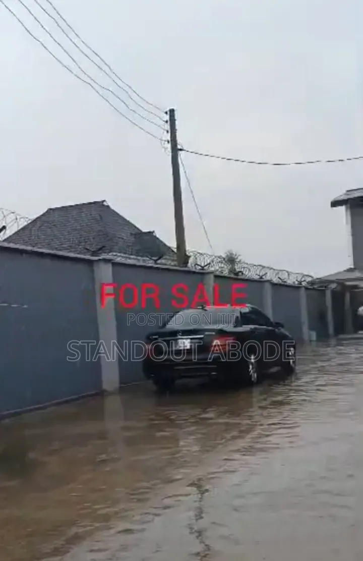 2bdrm Block of Flats in Ajegunle After for sale in Alakuko