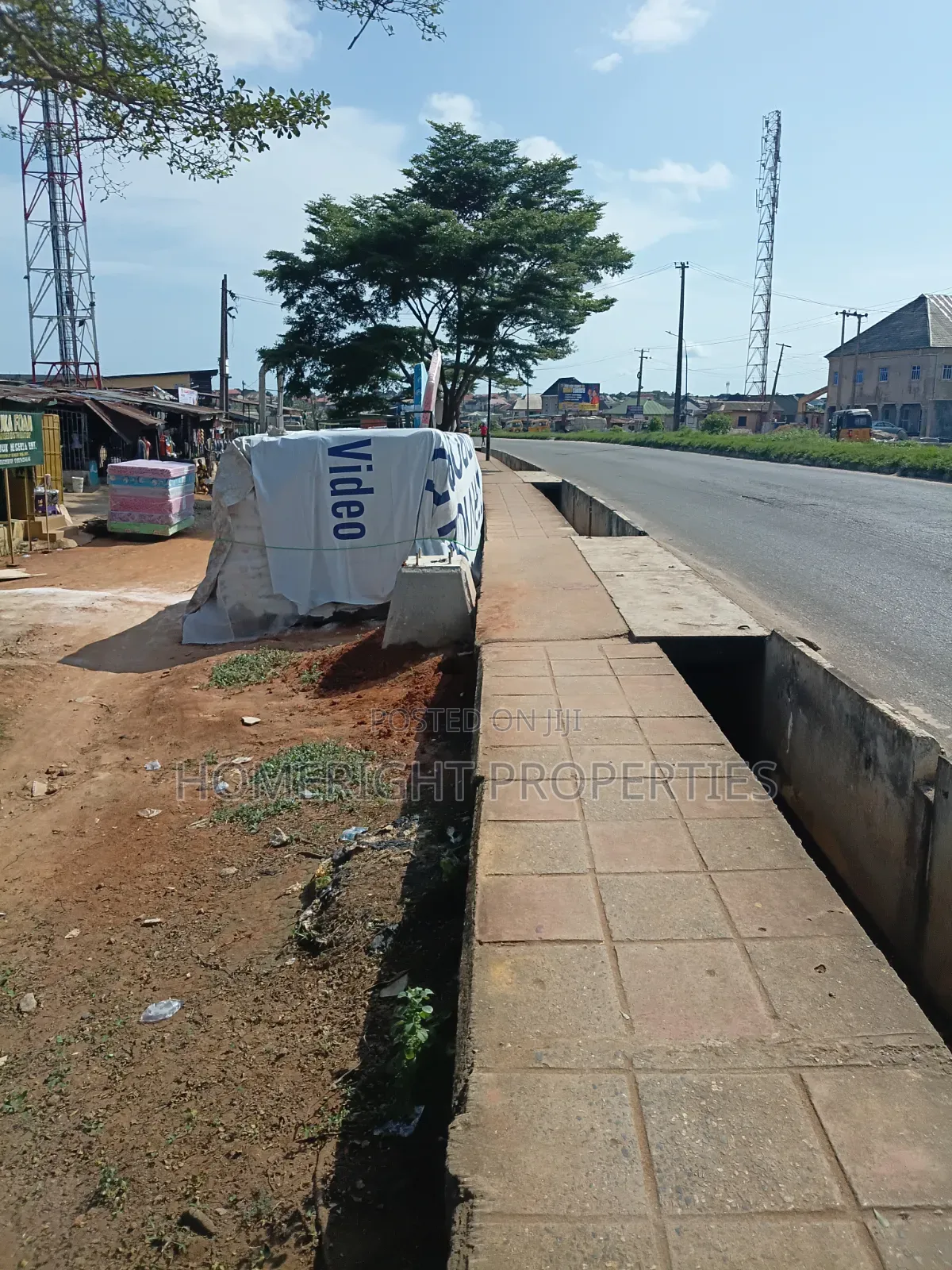 Land for Sale in Akesan