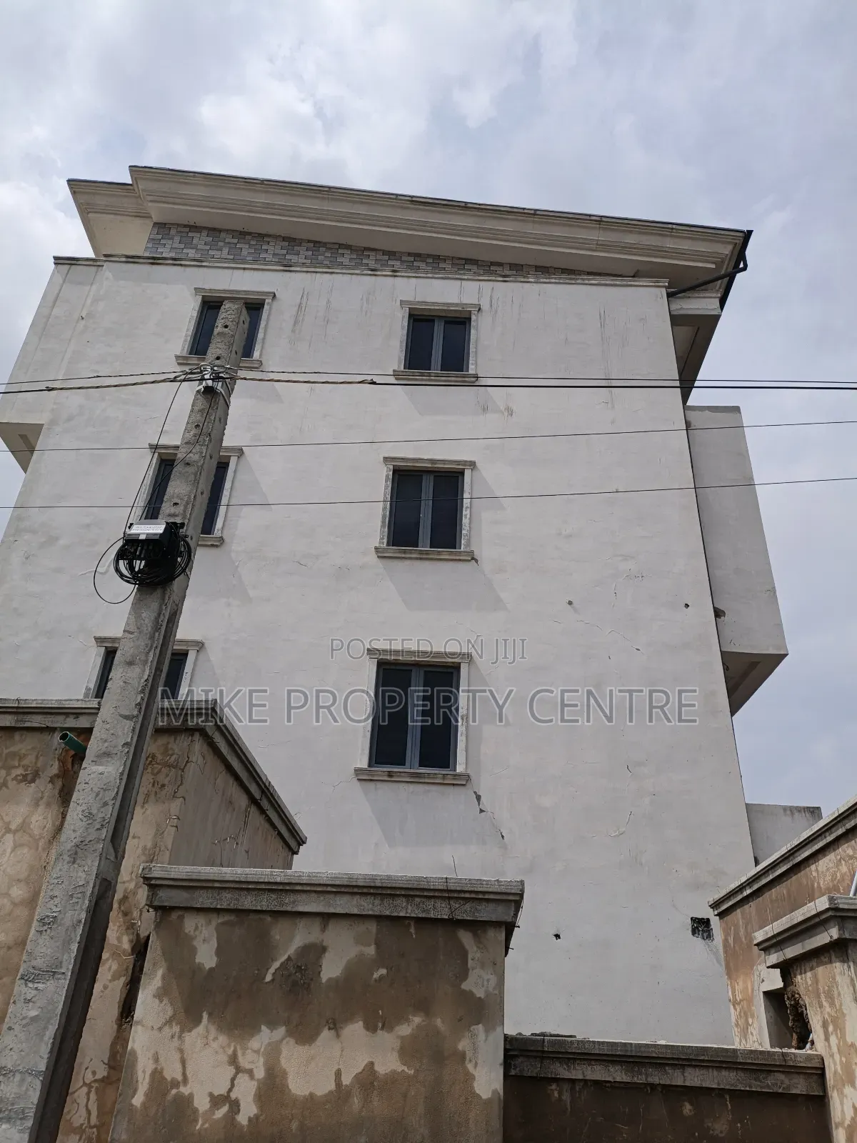 2bdrm Duplex in Off Ago Okota Palace for sale in Ago Palace