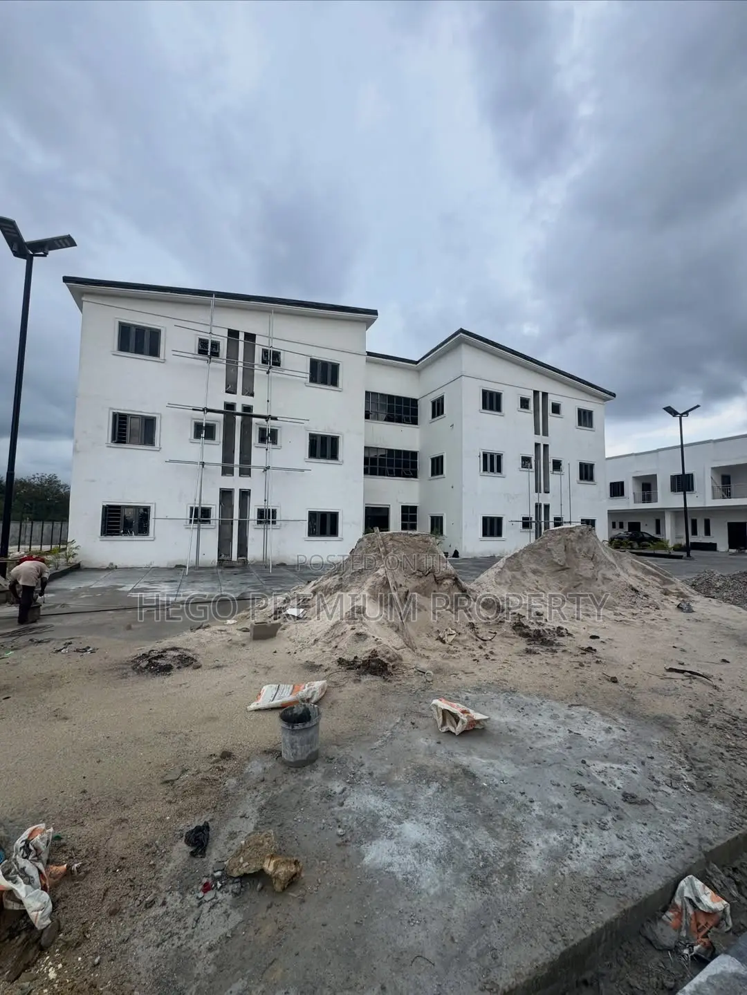 2bdrm Block of Flats in Gito Estate, East West Road for sale in East West Road