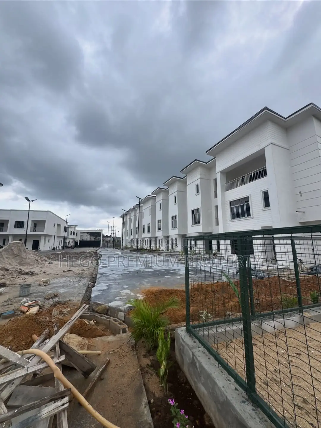 2bdrm Block of Flats in Gito Estate, East West Road for sale in East West Road