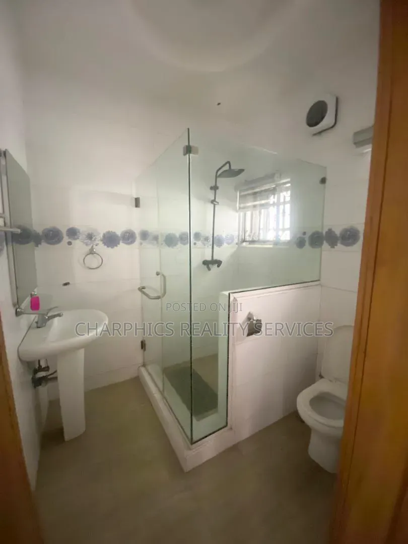 Furnished Studio Apartment in Lekki Phase 1 for rent in Lekki Phase 1